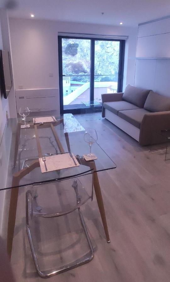 The Hub Apartment ยิบรอลตาร์ ภายนอก รูปภาพ